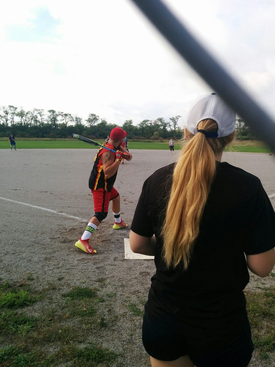 BrockRecreation's tweet photo. Great morning for some intramural slowpitch #sports #tshirtpride https://t.co/jOdrr9CunY