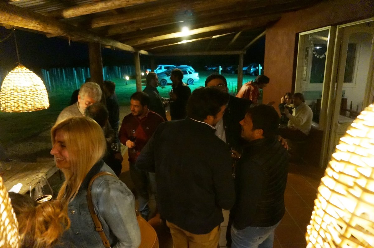 marianotessone's tweet photo. Gracias a las 65 personas que nos acompañaron en la degustacion de Laureano Gómez.  Ricos vinos y rica paella! https://t.co/m8LNqRa6Zf