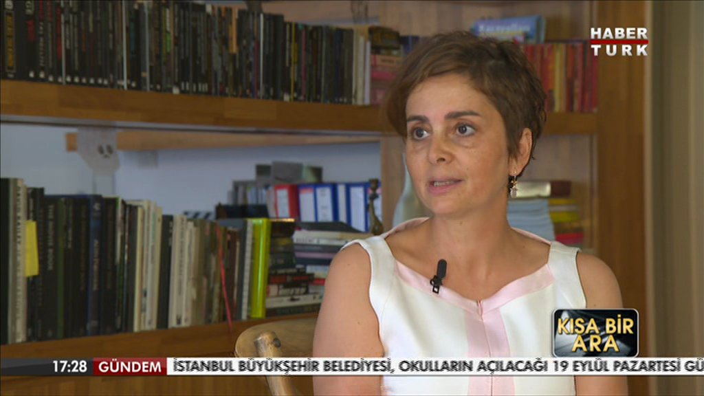 #KısaBirAra'da bugün <a href="/SecilSezgin/">Seçil Sezgin</a>'in konuğu @harikahuygur
YAYINDA▶gez.io/eRr4A6