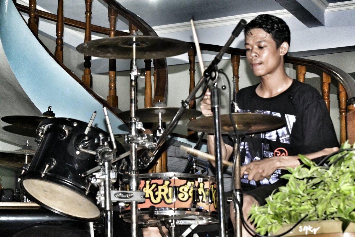 ongky_krusty's tweet photo. Done..
#drum
#drummer
#drumline
#drums
#ongkydrum
#MESdrum
#krustykrab
#krustykrabkudus
#zidjiancymbals https://t.co/PZbyrLy8WK