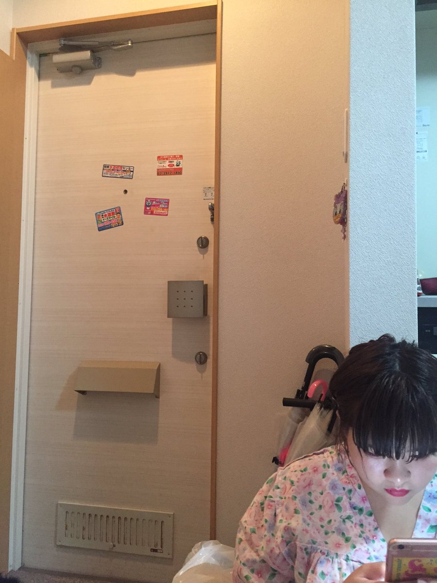 ちゃんのご飯はやくたべたいな〜
いーにおいしてるよ〜