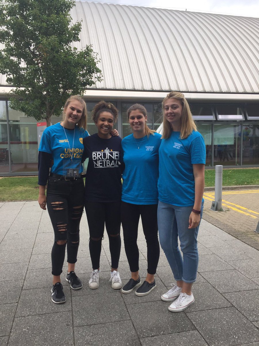 Brunel Netball helping the freshers move in! Make sure you come and see us at freshers fayre on Tuesday! #OneLove