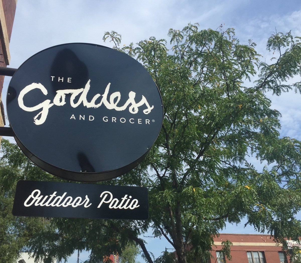 goddessgrocer's tweet photo. Your "where can we eat & sit outside today" reminder from Goddess and @feastrestaurant. Enjoy this gorgeous Sunday! https://t.co/5AKfWwzyL7
