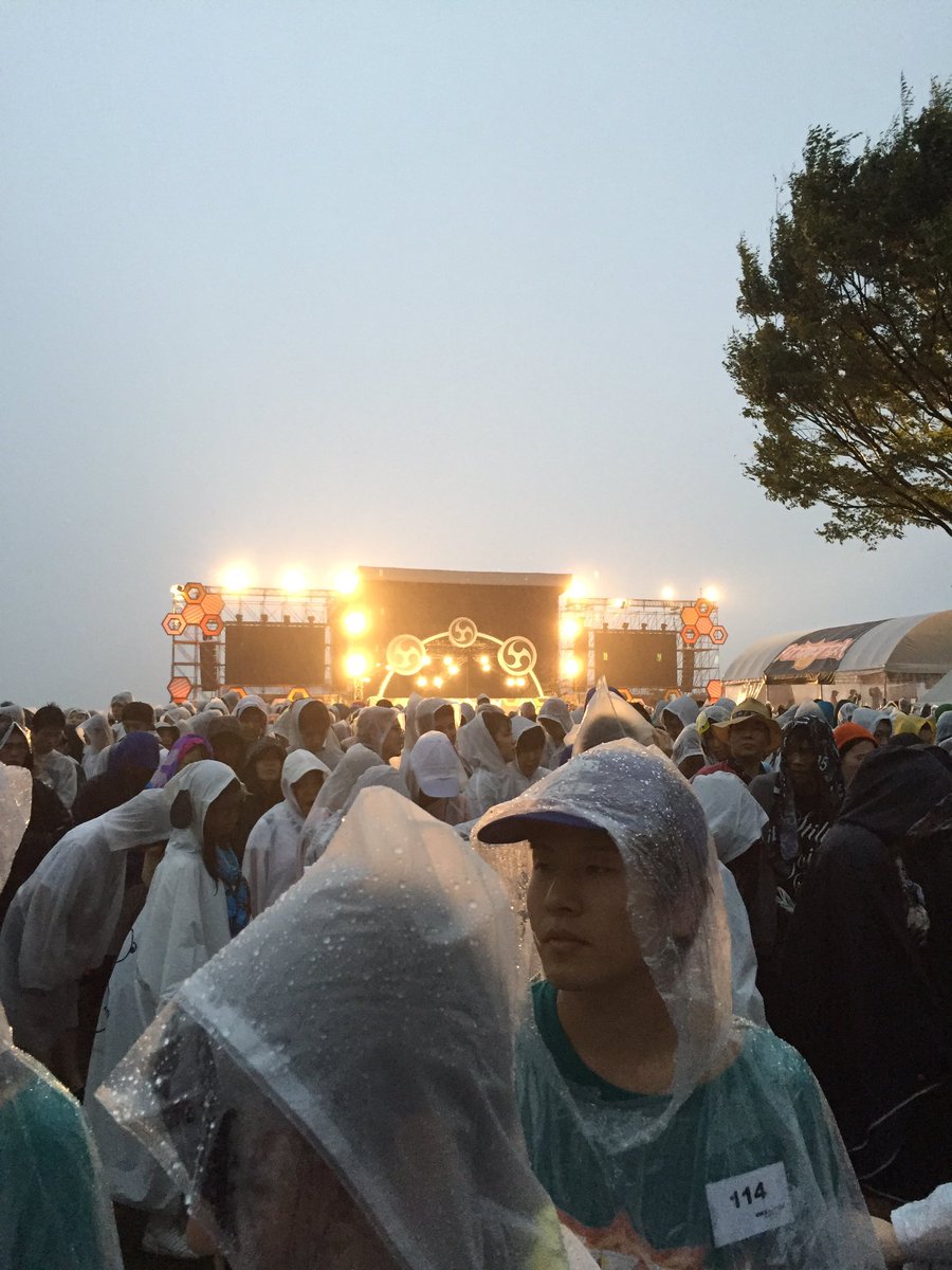 takutoose's tweet photo. イナズマロックフェス残念な結果だけど誰も悪くないんだよな〜
切り替えてツアーに行こう https://t.co/Bi5jsOkp4l