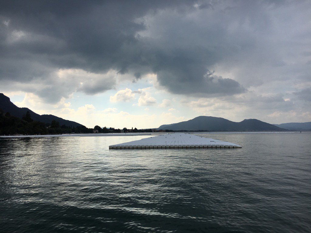 PStreparava's tweet photo. Fantastic #iseolake the #floatingpier is about to vanish https://t.co/cjLoQJoh4v