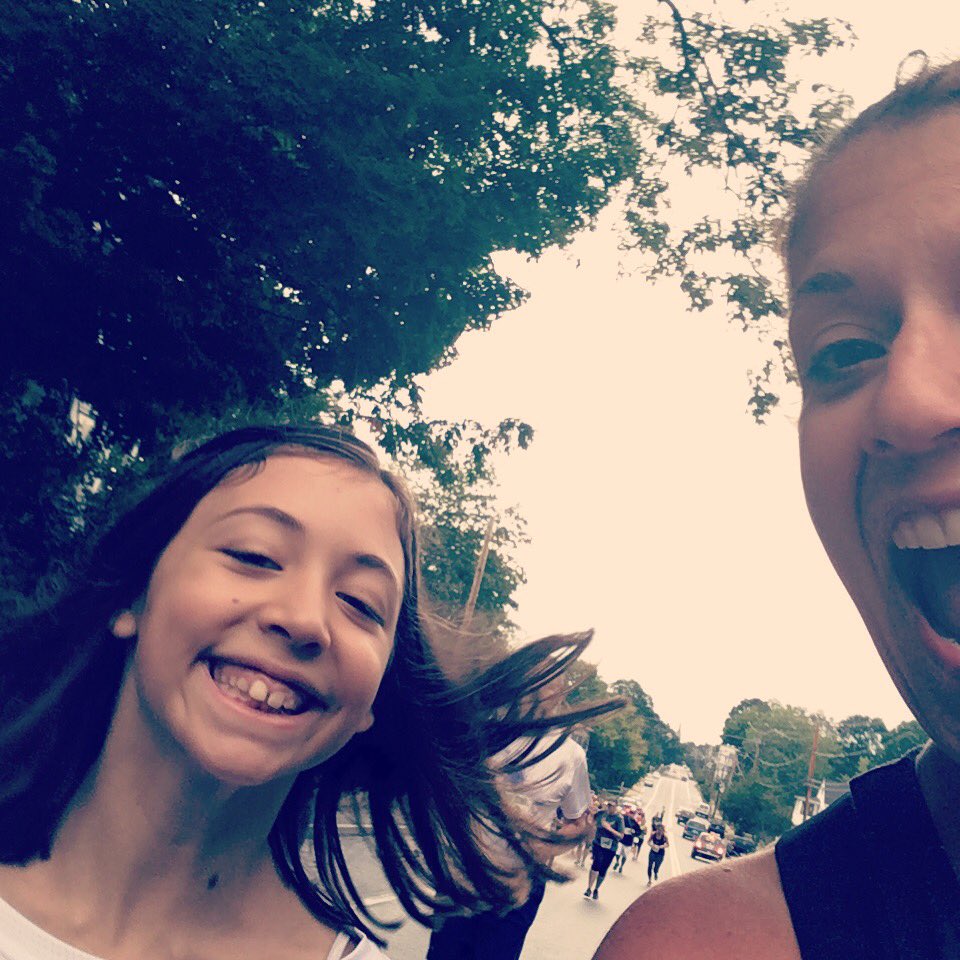 Bibs2Bags's tweet photo. Ms Bibs2Bags got 2nd place in her age group this morning! #proud #nhrunner #futuresix03 #5k #runner #runnergirl https://t.co/WyyCBOrqU2