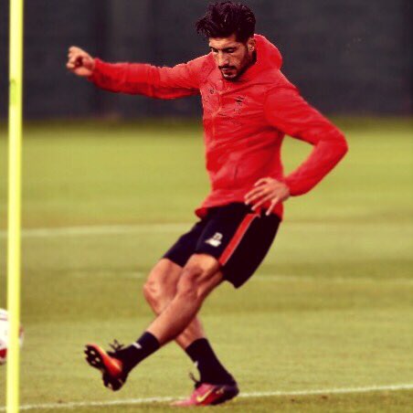 LFCDesign's tweet image. Emre Can Avi •
RTs and shoutouts appreciated