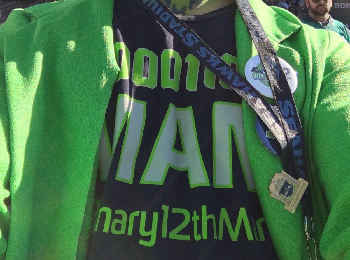featherface12's tweet photo. @12s Shout out to @ExtraHop for the #Binary12thMan shirt I wore last week! #GoHawks Beat the Rams! #SEAvsLA https://t.co/AIgrGxEoQ5
