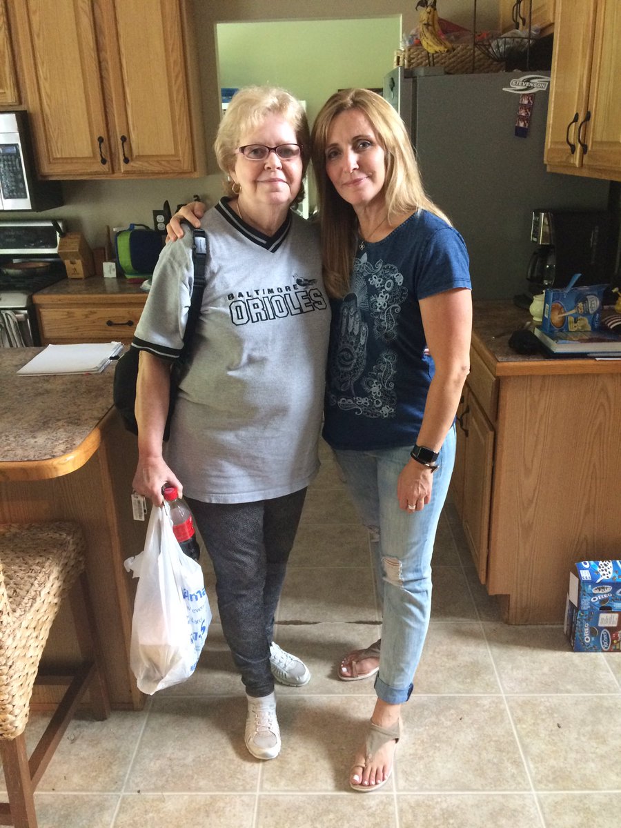 brianmc0le's tweet photo. Happy Birthday to the best mom out there ❤️ https://t.co/SxDJhlwO1S