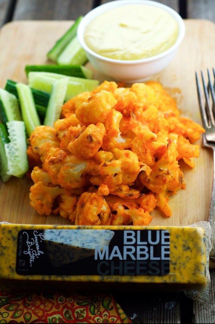 SincerelyBrig's tweet photo. The only way to snack during #FootballSunday 😎🧀❤️ https://t.co/4MR75DGfGp