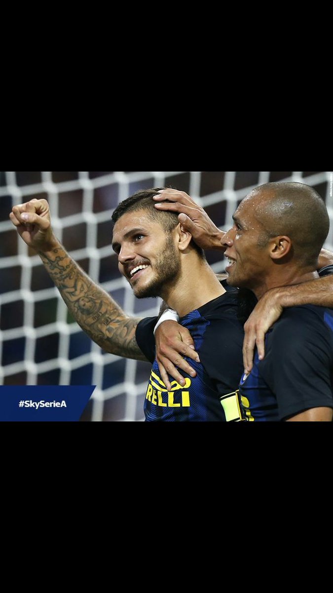 EnzoPiazza's tweet photo. #InterJuve Ogni tanto qualche soddisfazione..grande Capitano,vero gladiatore 💪🏻💪🏻💪🏻 #InterJuve #amala  #serieA 🔵⚫️ https://t.co/ELfI5065fa