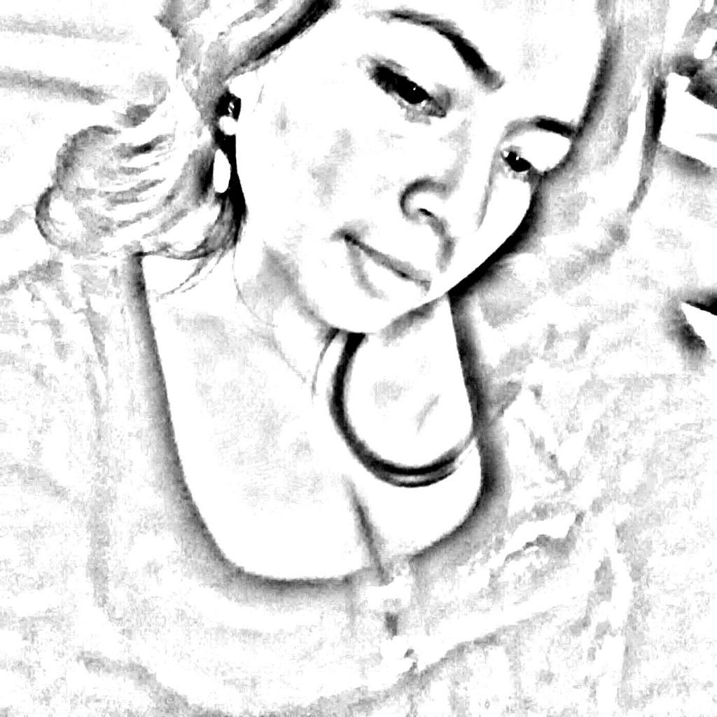 LojaKeyla's tweet photo. Un beso es la mejor medicina, para cualquier mal https://t.co/a4fVS2TZzp