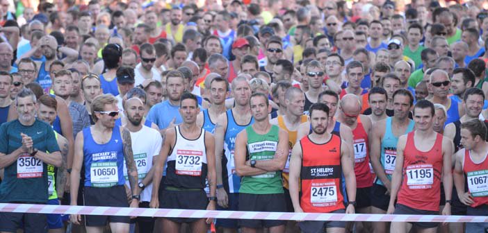 warringtonworld's tweet image. Thousands take to streets for .@RunEnglishHalf results and pictures #warrington CLICK HERE warrington-worldwide.co.uk/2016/09/18/tho…