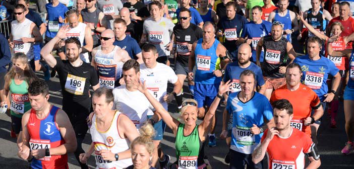 warringtonworld's tweet image. Thousands take to streets for .@RunEnglishHalf results and pictures #warrington CLICK HERE warrington-worldwide.co.uk/2016/09/18/tho…