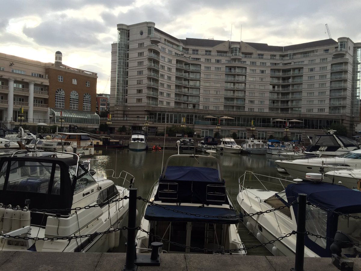 SparklingSW10's tweet photo. #Sparklingsolutions - Friday Day 2
#ChelseaHarbour project
#afterbuilders #clean 
#thames Quay  
For #Fabricari https://t.co/I7x8icZT5y