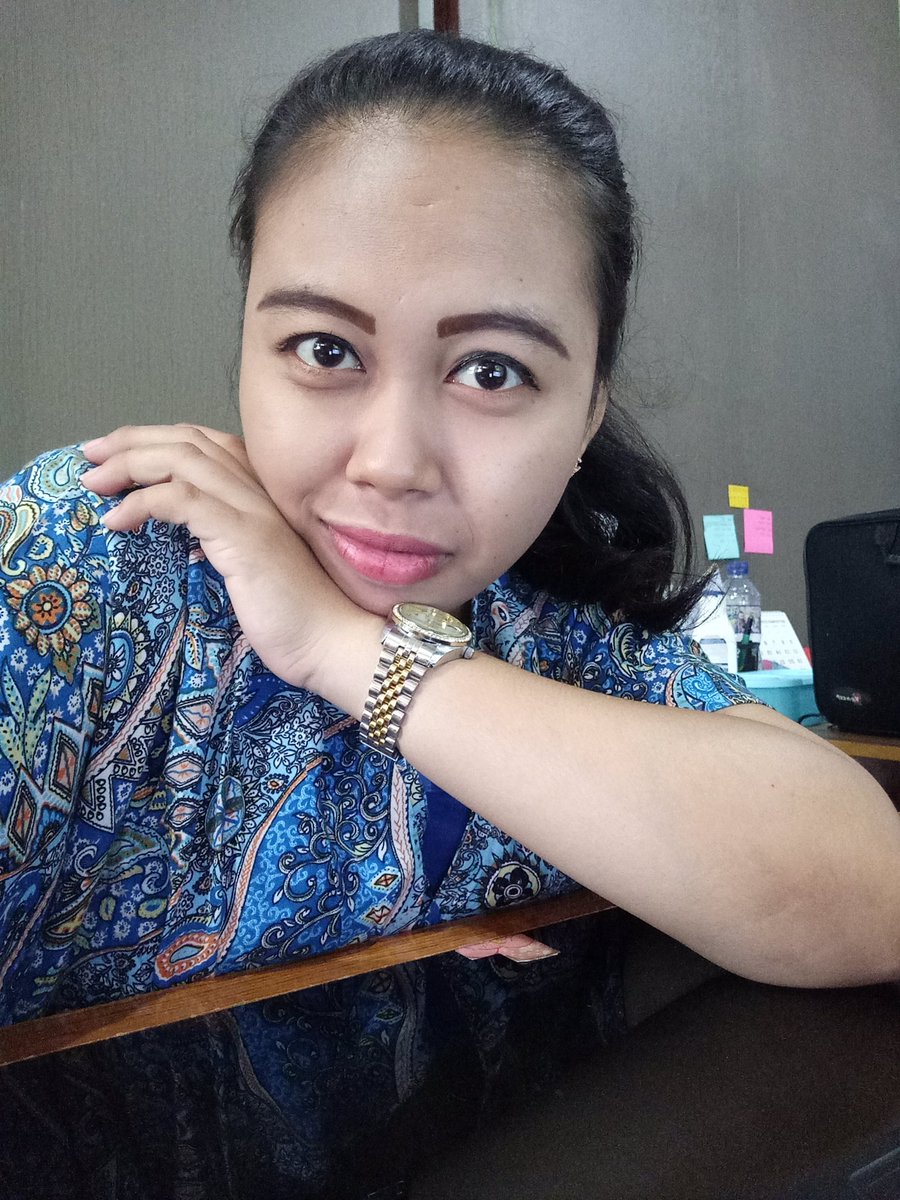Ekafije_16's tweet photo. Perubahan berat badan setelah menikah dan saat ini pun sedang mengandung ☺😊😜😜😜 https://t.co/KiPiTU5HHl