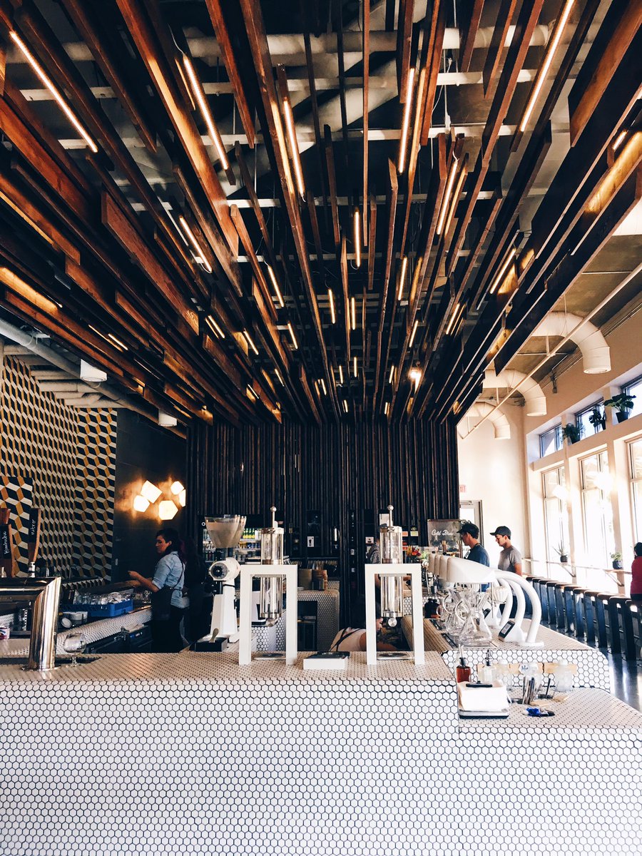 shherry's tweet image. I fell in love with a coffee place 😍 #onyxcoffeelab