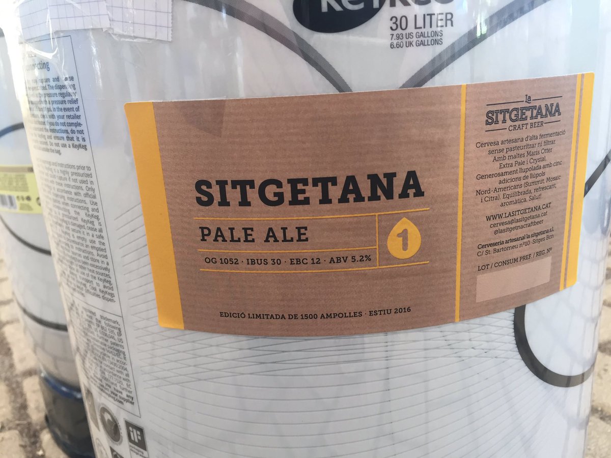 Talabeerfest's tweet photo. Cambio de barriles, entran california no candy de @ZetaBeer y La pale ale de @Lasitgetanabeer https://t.co/d7weQwh7nI