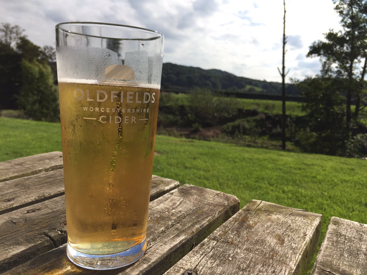 TheAfsin's tweet photo. #Oldfieldscider great taste from #Worcestershire @ #TheTalbot #knightwick https://t.co/RI2bAqmgjk