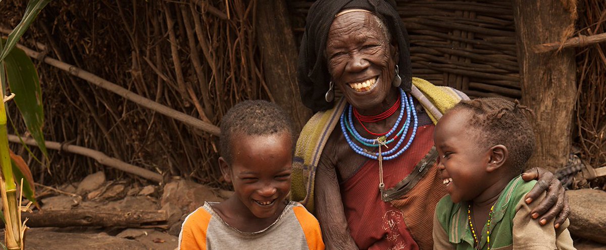 WaterAidUK's tweet image. It's last day of #RememberACharity week. Will you pass on the gift of clean water? #MyWisdom bit.ly/2cRgwhQ