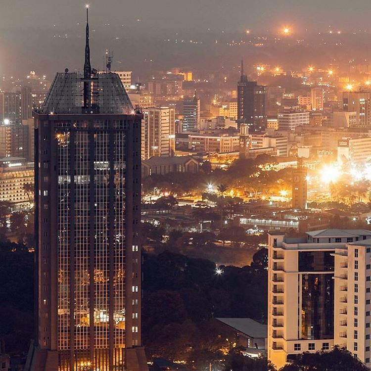 kenyapics's tweet photo. No. Not New York. But the impressive Nairobi City night skyline! https://t.co/uHFABK4Ug2