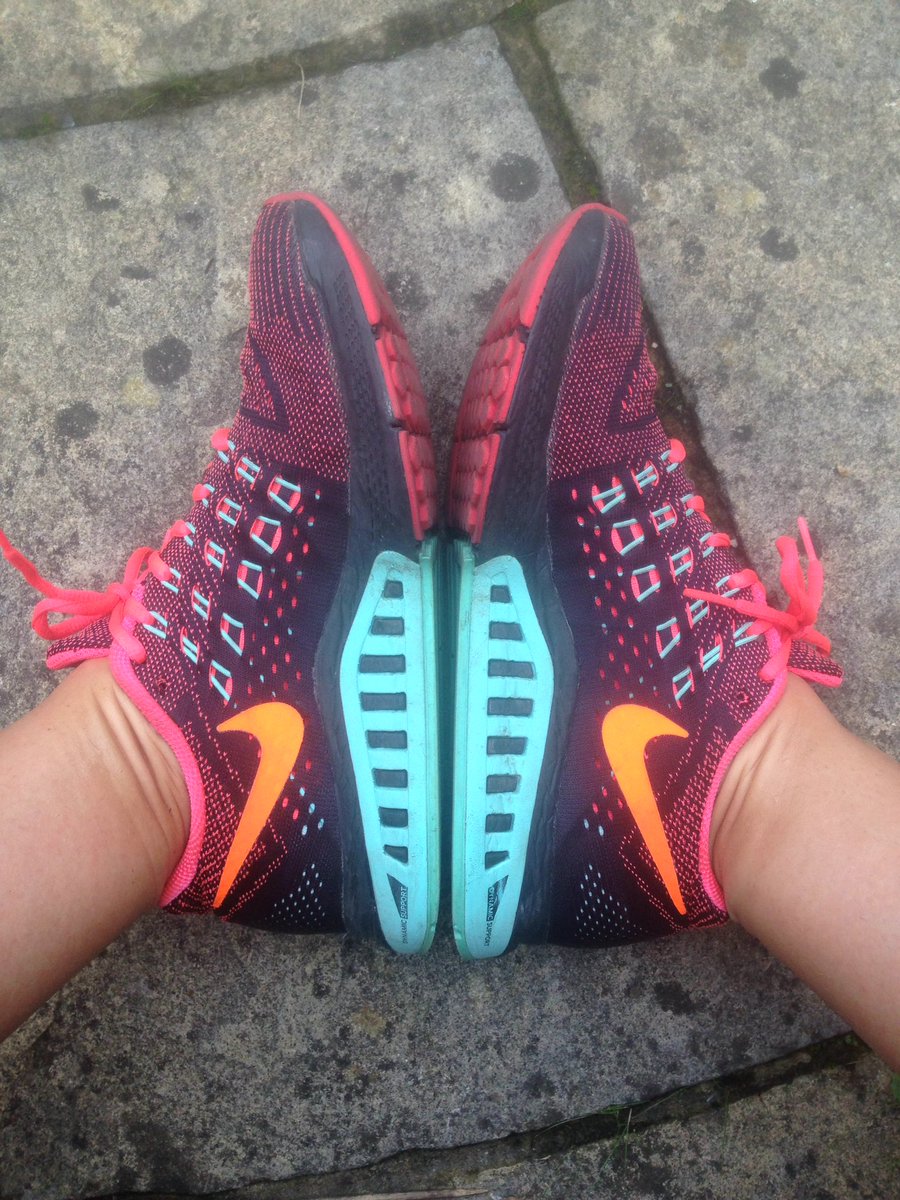 KatieWoodrow's tweet image. #shakeoutrun to get rid of yesterday's game - done! #sweatinggin #worthit #nikerunning #hockey #activeworld