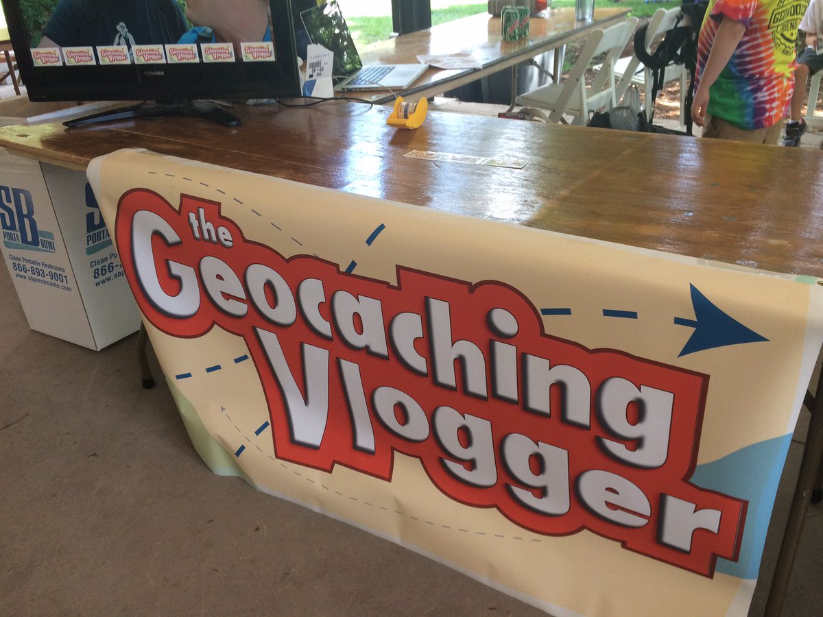 Geocachetalk's tweet image. Tonight is the night! Join us at 8pmCDT! @Geocachingvlogs tells us about his trip to S Korea! #geocaching