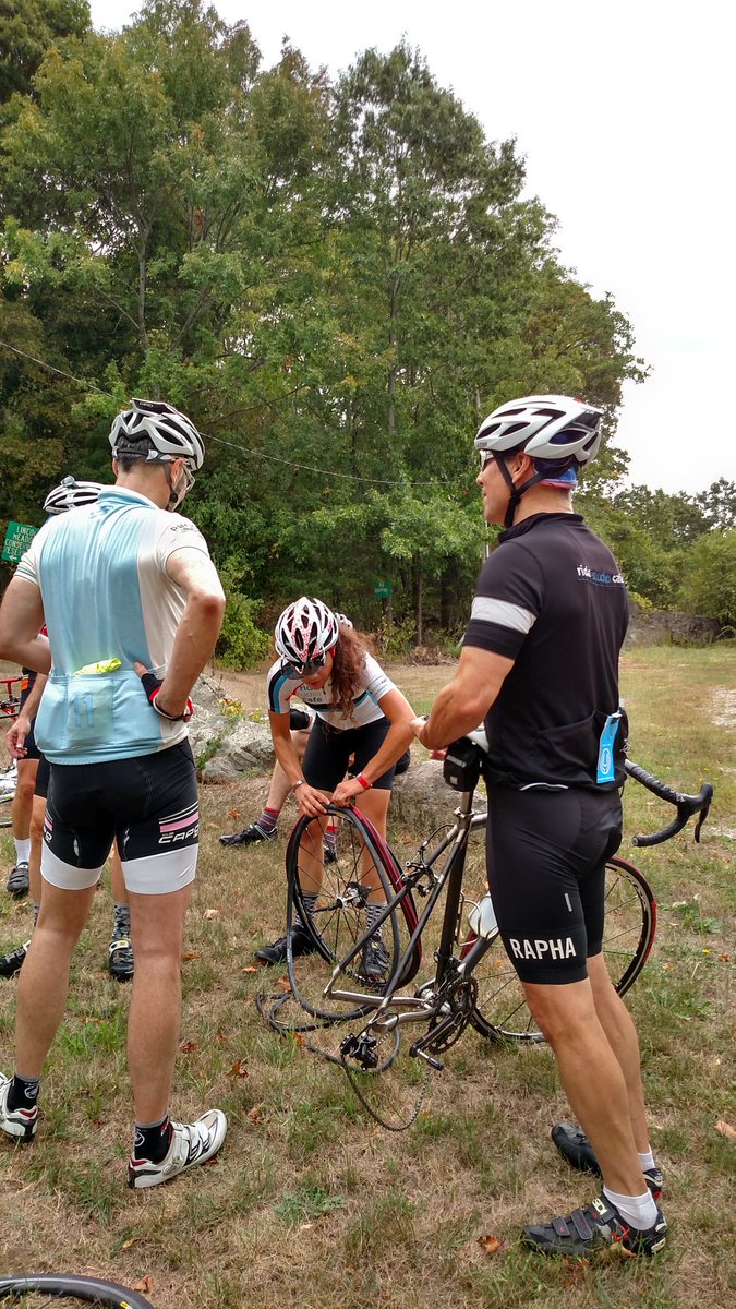 tedmeyer's tweet photo. Buy a @sevencycles from @ridestudiocafe &amp; they follow you around &amp; change your tire when you puncture! #cycling https://t.co/JJzPJ6k0PW