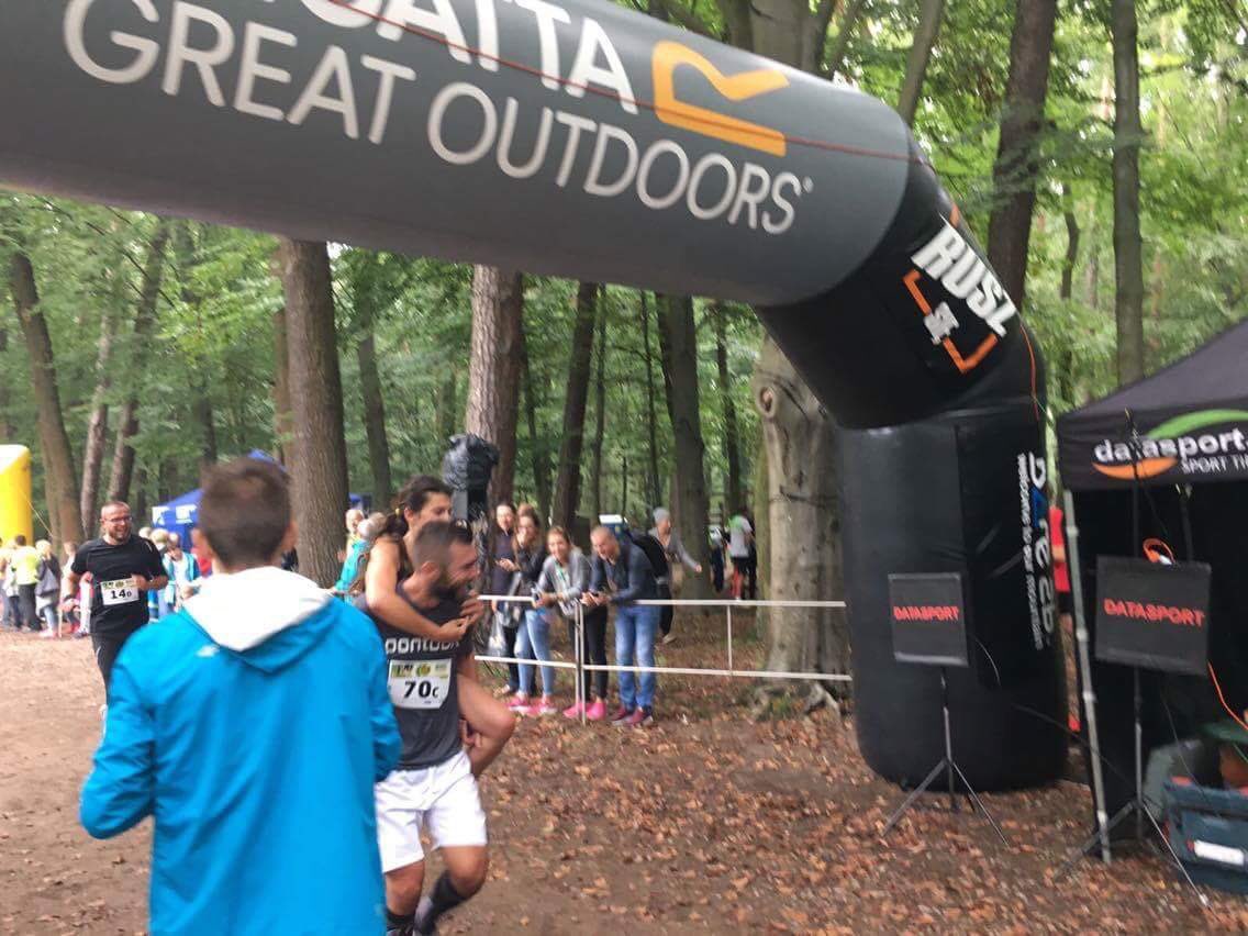 MirekCos's tweet photo. Pontoon Cracow Running Team did it again! We completed the #4restrun in Niepolomice - 4x10,5 #pontoonw4y #win4youth https://t.co/5rkDkrH8Qy