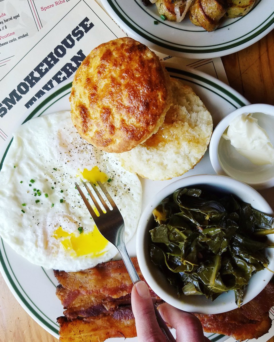 SmokehousePDX's tweet photo. Whether it's our brisket benedict or our classic bacon &amp; eggs - everyone appreciates a good #brunch.

#pdx #pdxeats https://t.co/db1RErNmJN