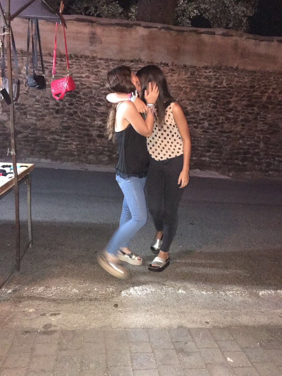 nerealvarezrey's tweet photo. Nada mejor que despedir el verano con vosotras!! 😈🔜🆘 #ahhhsiiii #qbarbaridad #putaaa https://t.co/V5SfdNBsNL