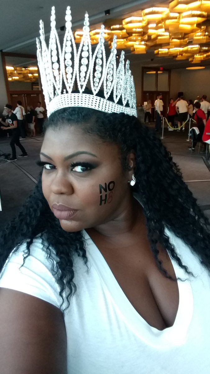 wy_renae's tweet photo. #noh8 campaign #msplusamerica https://t.co/iYGzVNn4op
