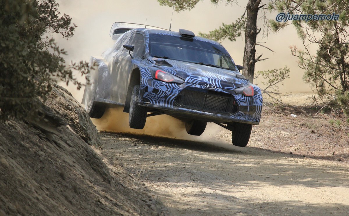 juampemola's tweet photo. Test @HMSGOfficial #developmet #wrc2017 @KevinAbbring @sebmarshall @OfficialWRC @HyundaiEsp https://t.co/HYZXaHlTQ3
