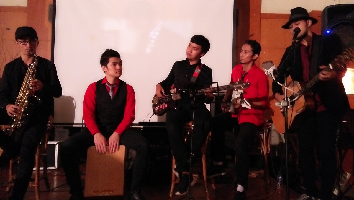 Happy Wedding Day <a href="/indra_hdyt/">indra</a> 😘 semoga mnjadi keluarga samawa dan barokah 😊 maaf jika dari kami bnyk kkurangan 🙈