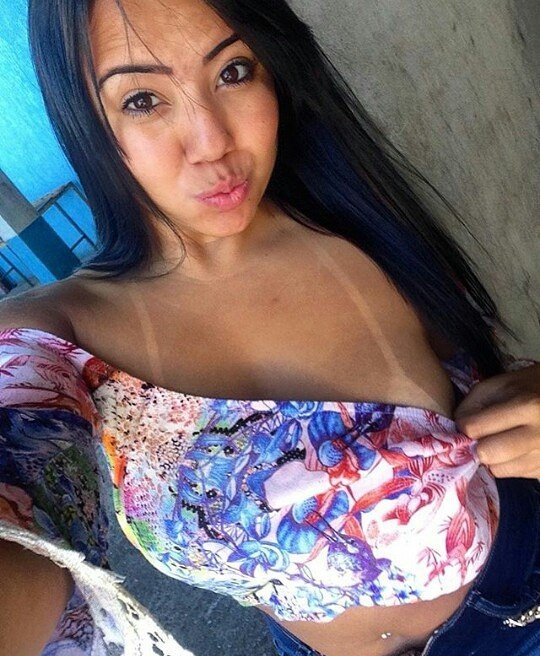 KarlianeSilva11's tweet photo. Amando meu bronze!☀👙
#topbronze 
#preta https://t.co/GJYRmo5GFQ