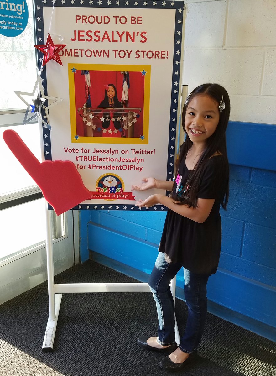 Kelly559's tweet photo. Thankyou for the hometown event @ToysRUs #presidentofplay #TRUElectionJessalyn https://t.co/enehjEJiMa