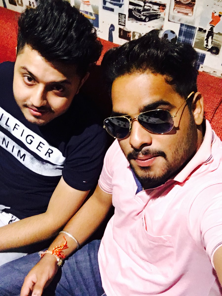 SHUBH55555's tweet photo. https://t.co/o4xZ4bGinV