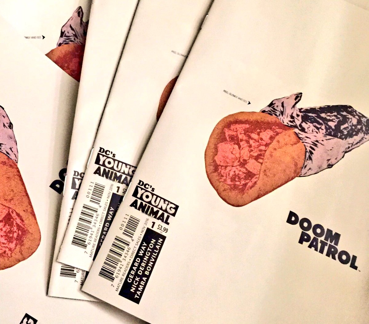 MCROfficialST's tweet photo. Want a copy of DOOM PATROL #1 + a #DCYoungAnimal ashcan by @gerardway and the @DCComics team? Follow + RT TO ENTER!! https://t.co/kd6Hylai4x