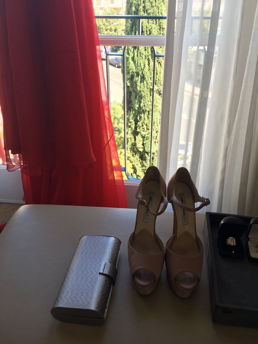 Prepping for #Emmys  
Dress: @JasonWu 
Shoes: #BrianAtwood
Clutch: #Edieparker
#EmmyswithPC