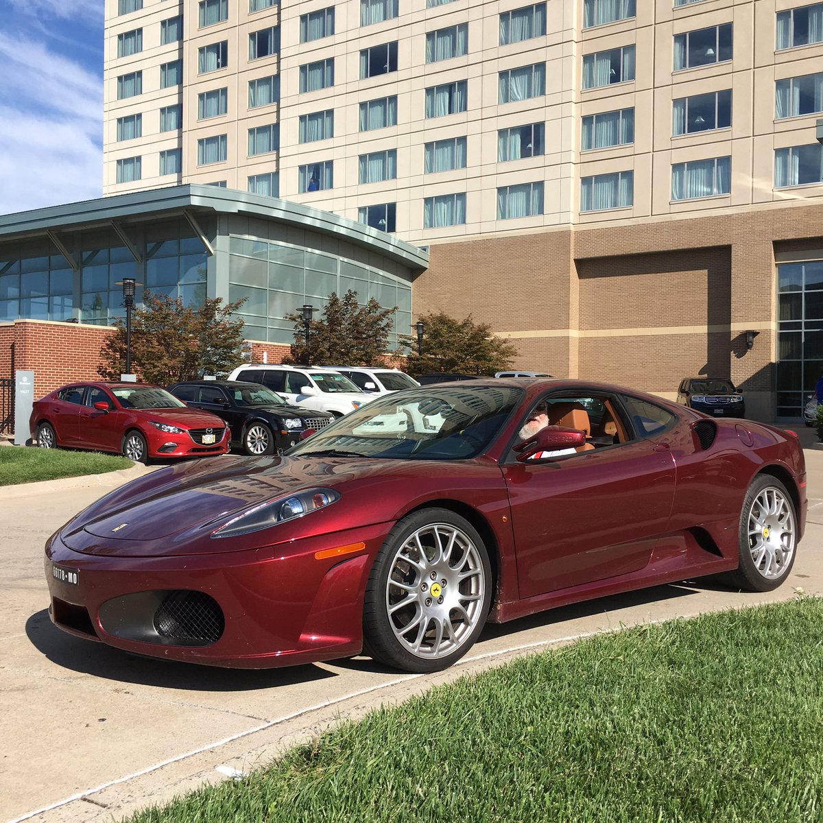 magnacars's tweet photo. Ferrari F430 + Manual = A lot of money. https://t.co/wmY2CGU5NY