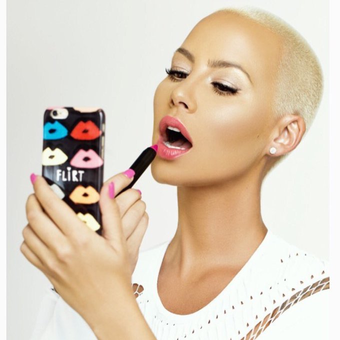 #Flashyourflirt if you have trouble putting on lashes try @flirtcosmetics Flashes Lashes Applicator!