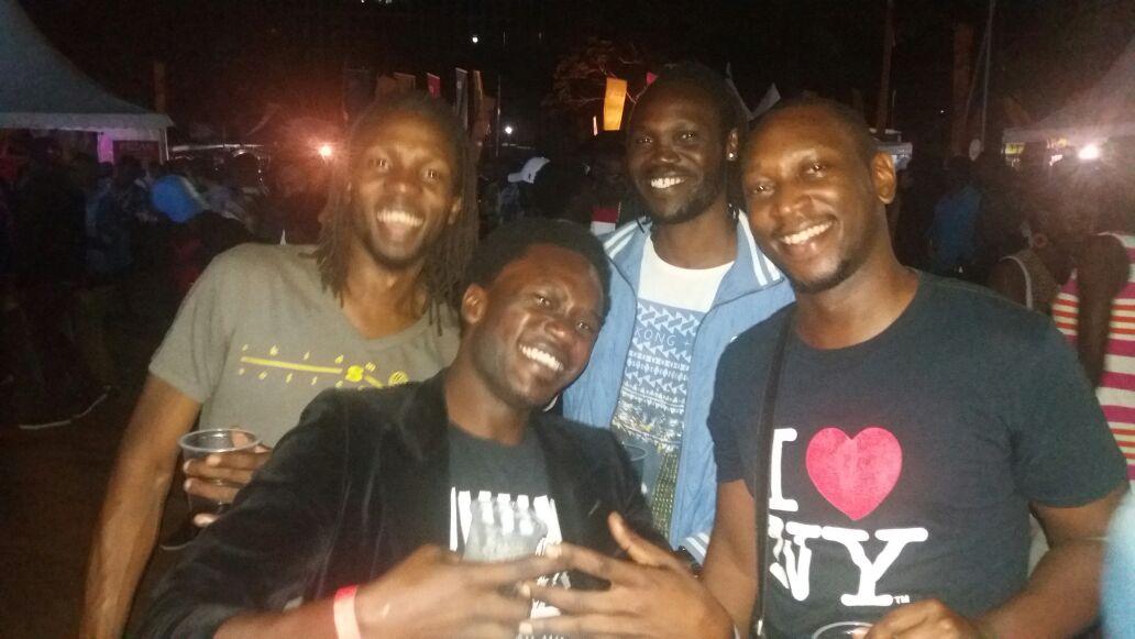 BlaiyzeKHA's tweet photo. @Magic100FMUG &amp; @UrbanTVUganda  repping at #Bayimba2016 @dickensperv1 @SonOfKAL @jermaine_deejay https://t.co/QdLtleI0gh