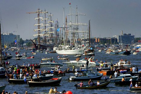 nauticalportal's tweet photo. 🔷#SailAmsterdam
#nautic #event
#TallShipsFestival
#TallShips
#SailingFestival
#Sailing
#sailparade
#boats
#maritime https://t.co/pWSyhdlZDA