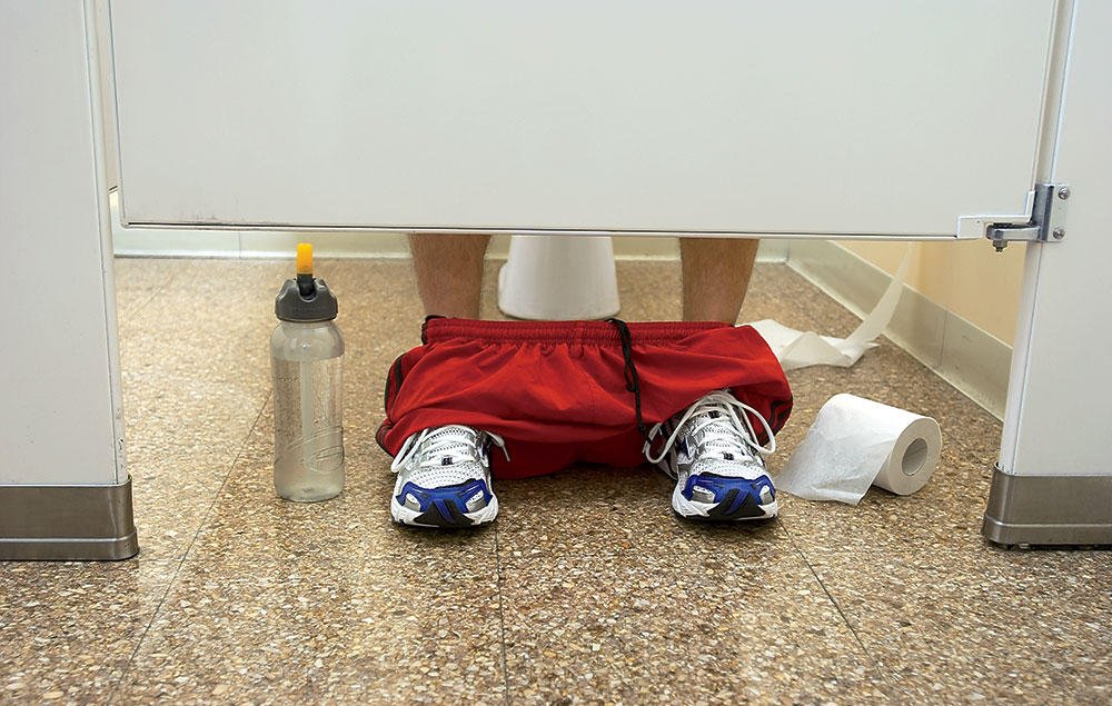 runnersworld's tweet photo. 8 things you can learn from your pooping habits https://t.co/KWUVUBgpFD https://t.co/Js2jSmh6x2