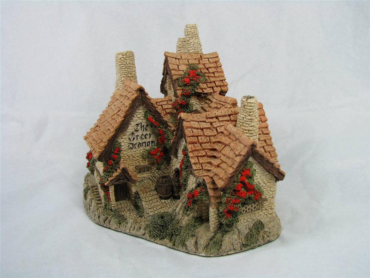 omarstent's tweet photo. the GREEN DRAGON PUB by David Winter New! Mib! coa! https://t.co/Sap4JoHYcK #vintage #Family https://t.co/DtRwopx0Pv