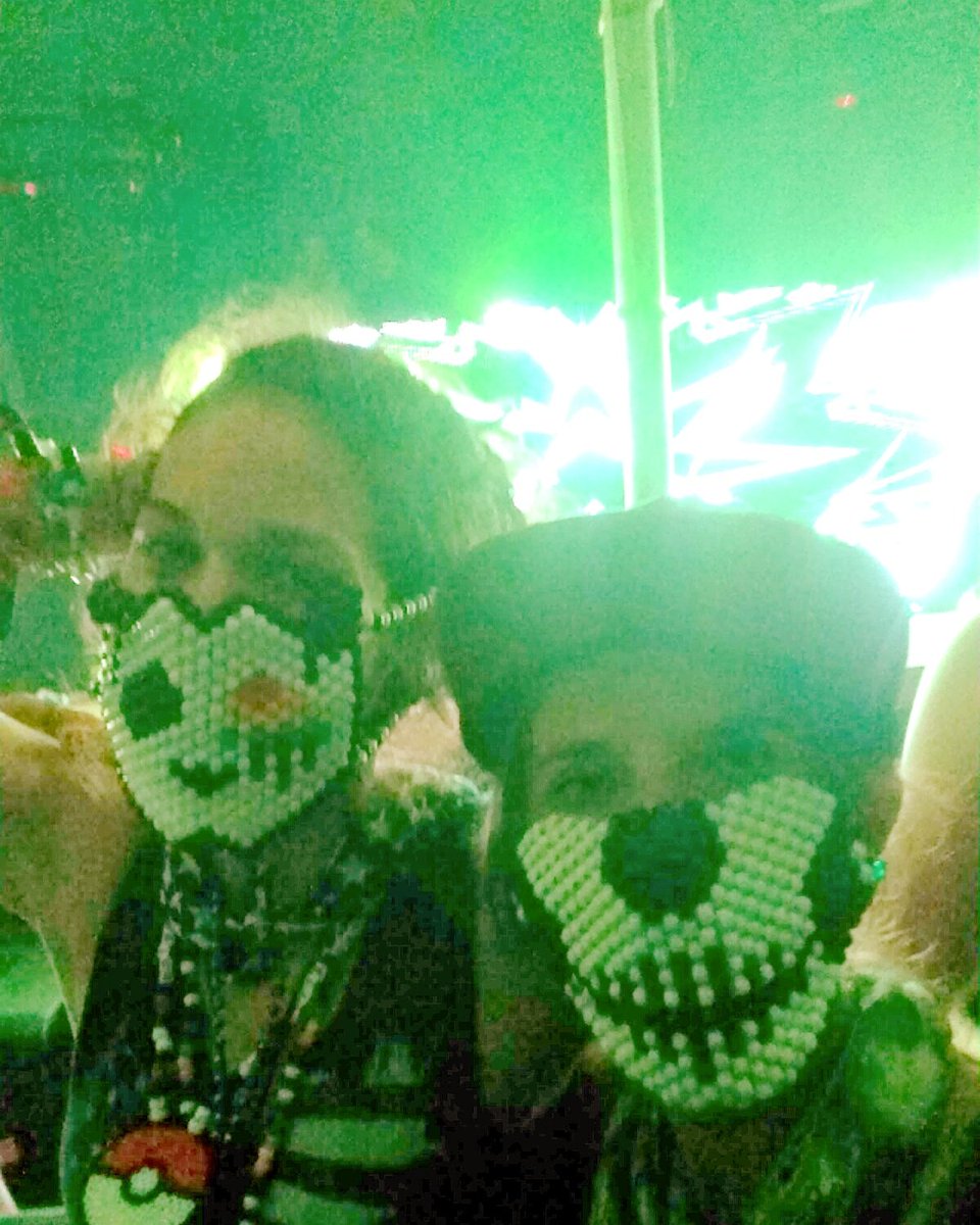 KandiRager's tweet photo. @Dancefestopia making friends with lovely Pandas #dft #dancefestopia #edmfamily #kandimasks #KandiRager #plur #vibin https://t.co/ELPiHpveGA