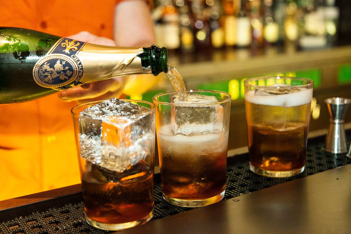 housebotanicals's tweet photo. "The fanciest Rum &amp; Cola on earth" calls for my #OrinocoBitters. Truth :)  https://t.co/UOiRAzgNLn https://t.co/Ve6rOh2COn