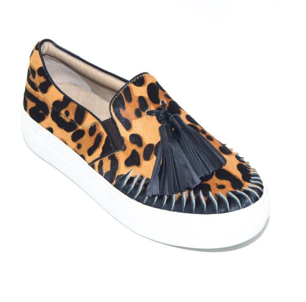 jcoleshoes's tweet image. Leopard pony hair for fall! #StatementMaker #JColeMustHave qoo.ly/axm7m