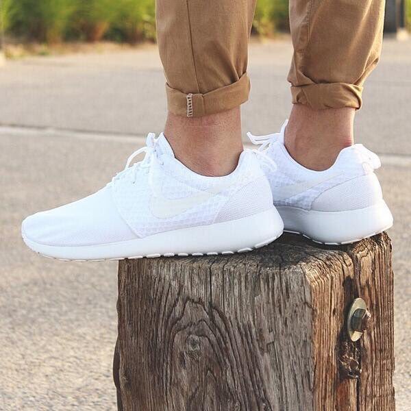white roshes outfit