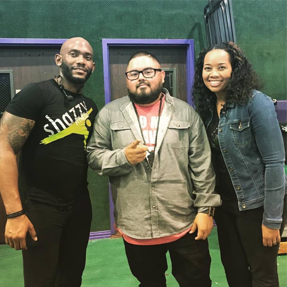 Five2OhMusic's tweet photo. @ThisIsRill represents @Five2OhMusic finally meeting @ShazzyFitness #Five2oh #GoRilla317 #ShazzyFitness 💪🏽🙌🏽🔥 https://t.co/4Cvd9y8Jpf